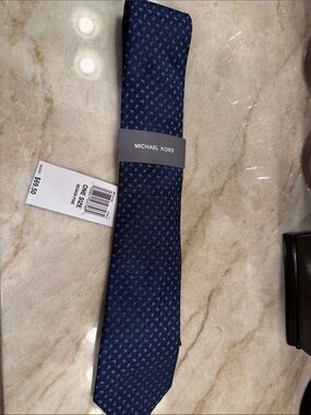 Michael Kors Navy Silk/Poly Tie with Micro Paisley NWT
